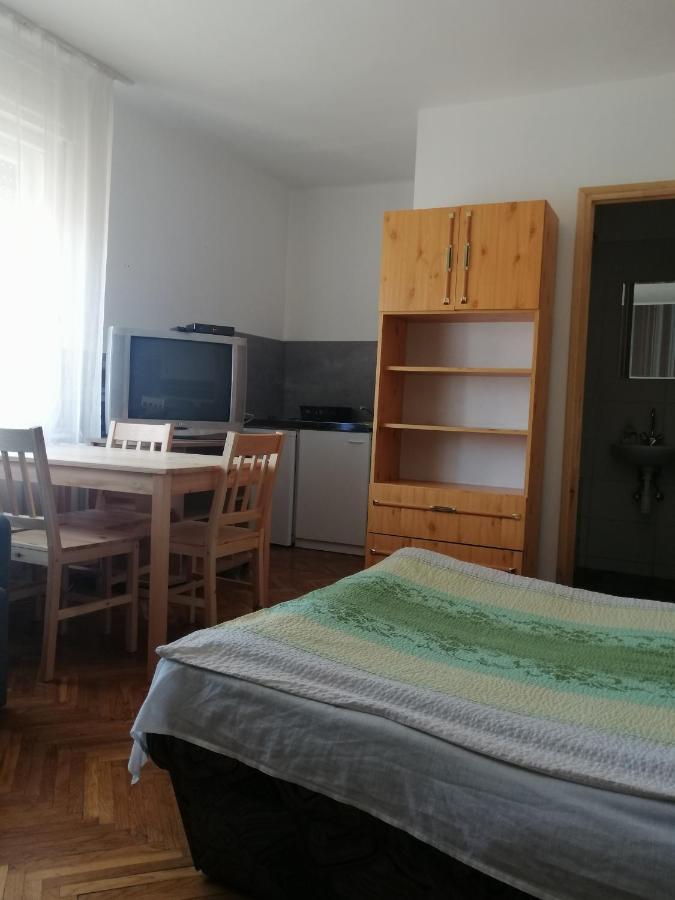Belvarosi Vendeghaz Miskolc Eksteriør bilde