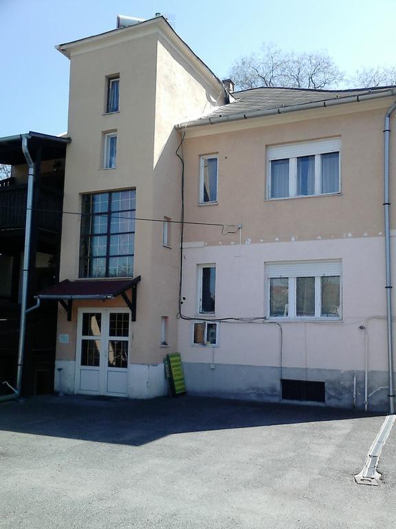 Belvarosi Vendeghaz Miskolc Eksteriør bilde